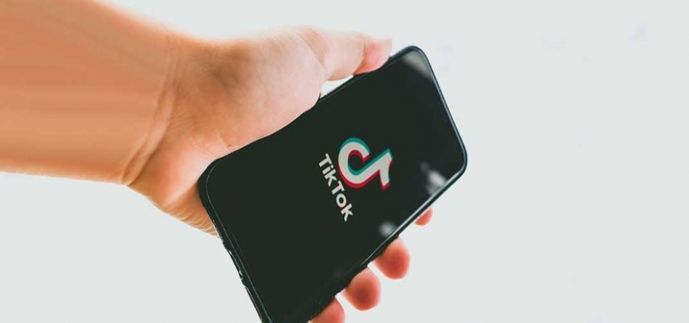 Tiktok Moderator Accuses the Company in Negligence Towards Mental Health of Its Workers